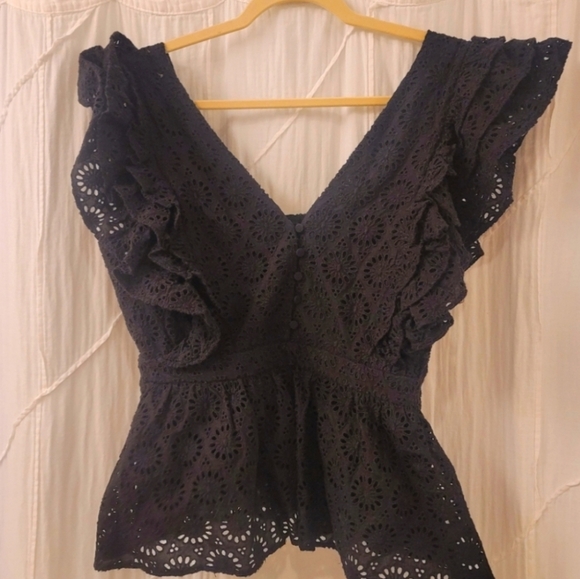 NWT Eyelet knit top - Picture 2 of 5